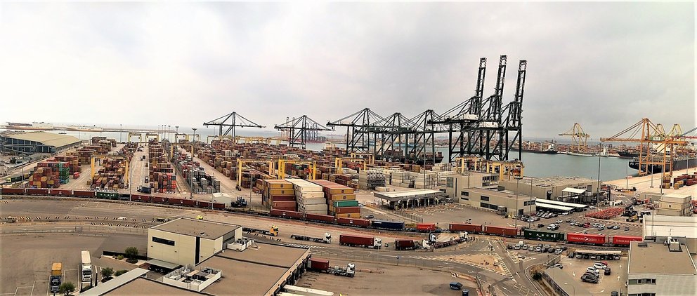 Port de València, terminals i ferrocarril valenciaport