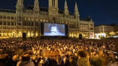 2018/06/Festival-del-Cine-Musical-de-Rathausplatz-2-300x200.jpg