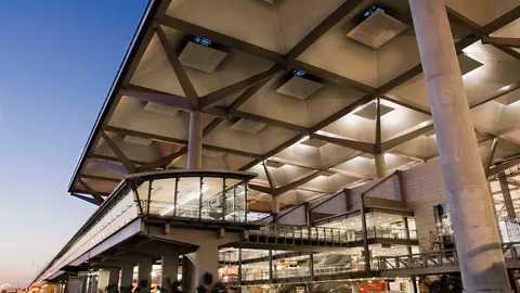 HORA AZUL EN LA TERMINAL; SEGUNDO PREMIO CONCURSO DE FOTOGRAFIA REVISTA 2014