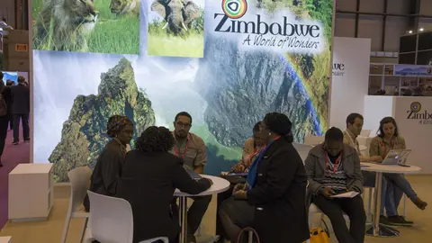 Fitur-stand-Africa
