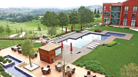 hilton barcelona golf