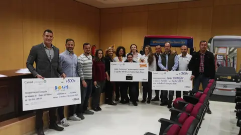Miembros de los distintos equipos junto a Abel Rionda, CEO de ADN
